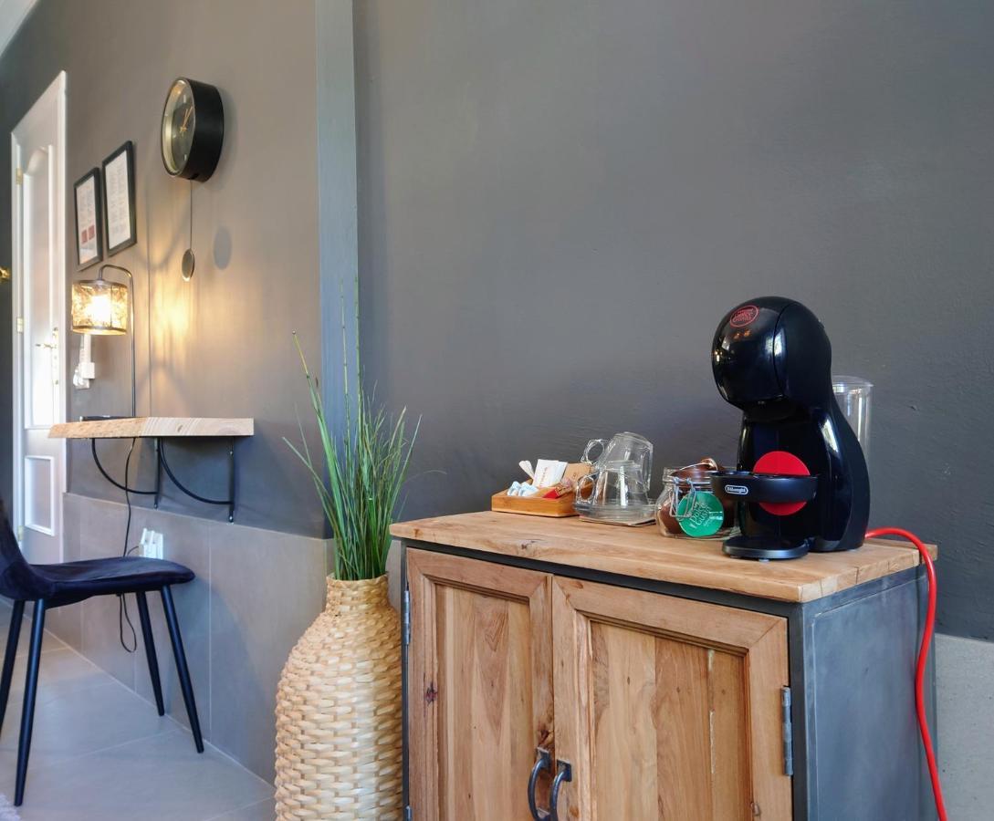 Carmen Rooms -- Boutique B&B By The Sea เนร์คา ภายนอก รูปภาพ
